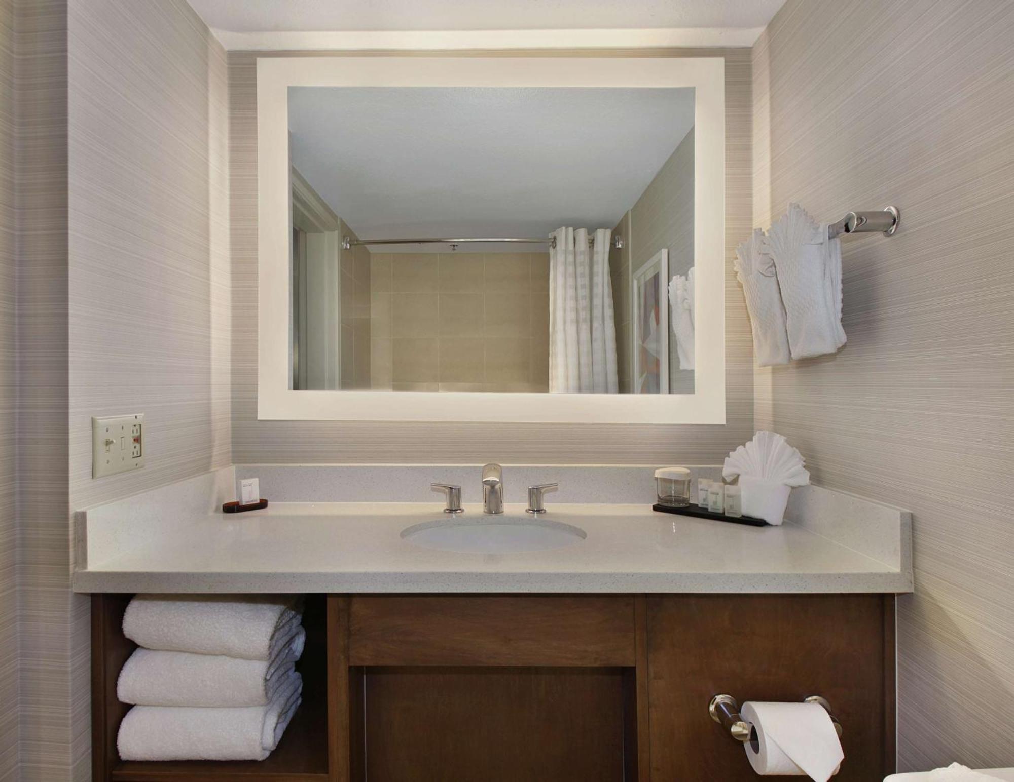 Embassy Suites By Hilton Anaheim North Экстерьер фото