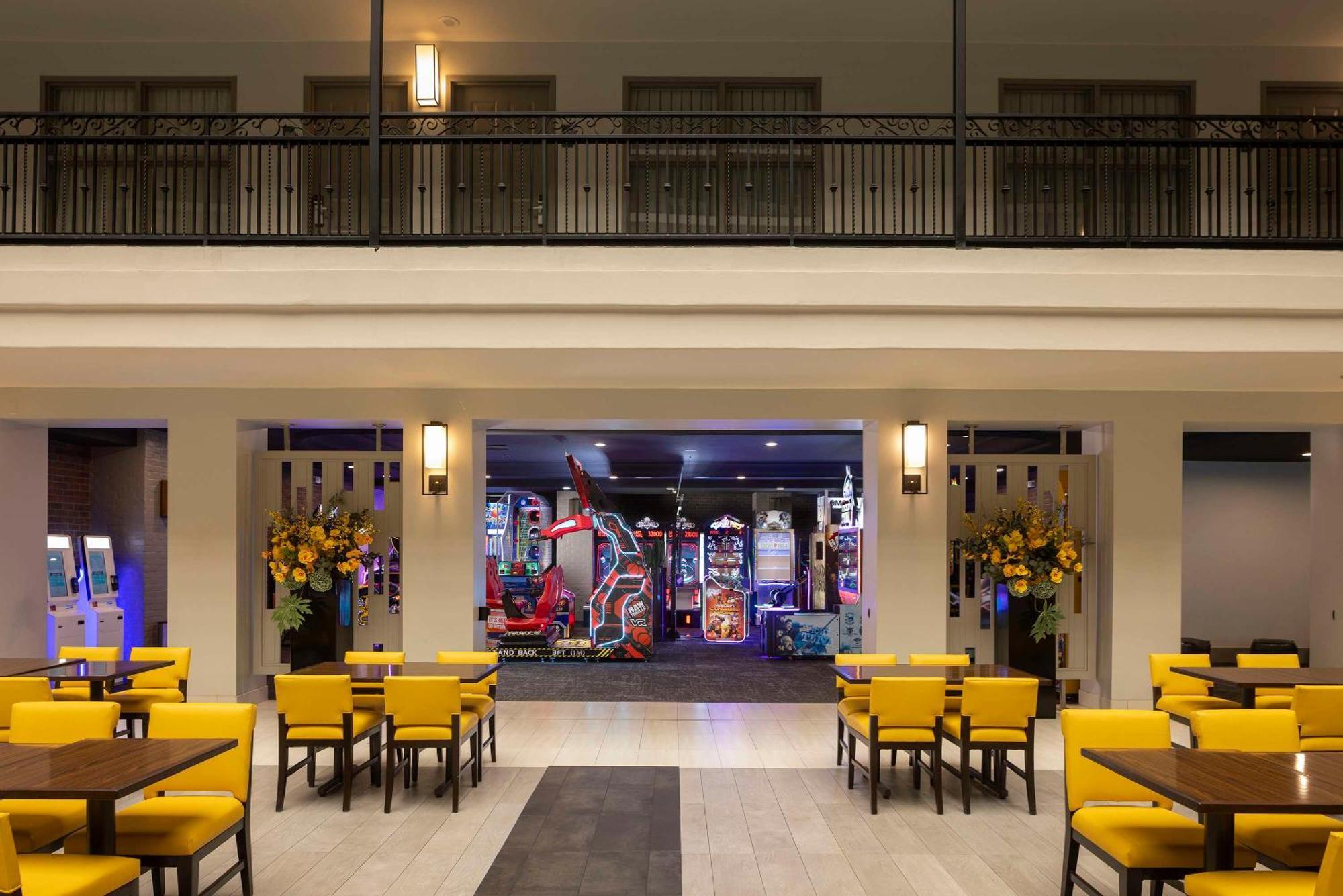 Embassy Suites By Hilton Anaheim North Экстерьер фото