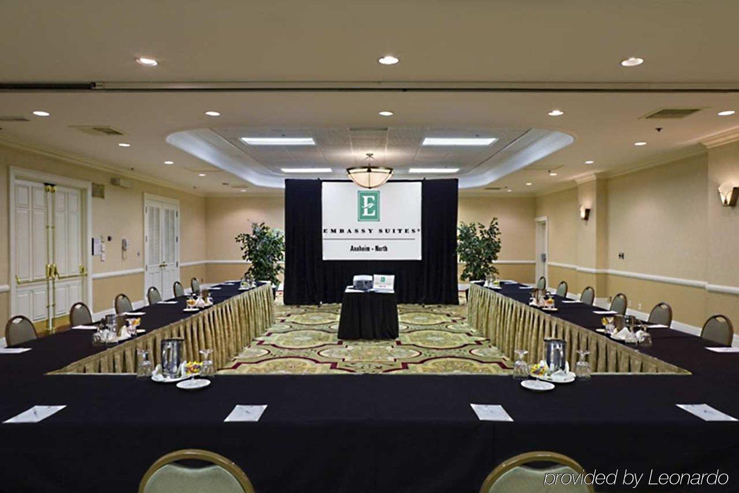 Embassy Suites By Hilton Anaheim North Удобства фото